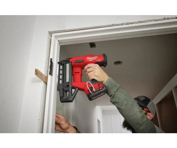 Milwaukee M18 FUEL™ 16 Gauge Finish Nailer