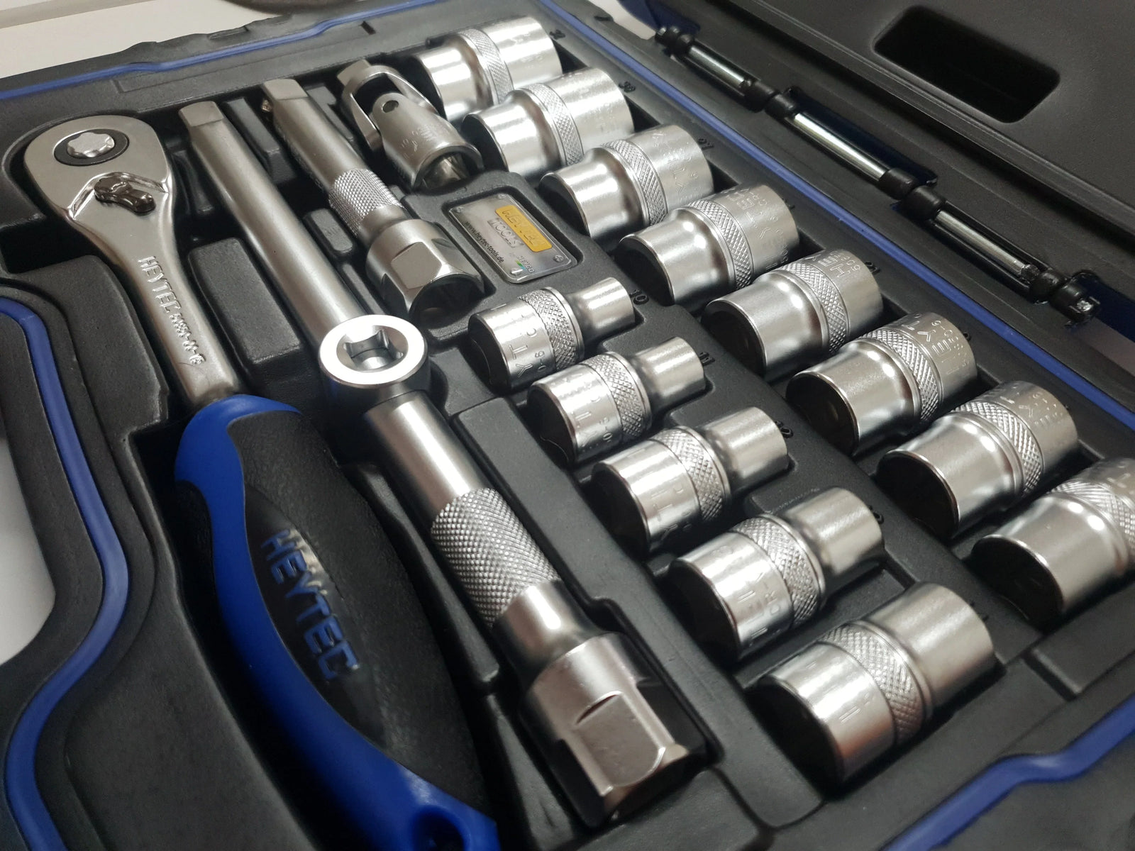 Save Time & Money - The Nuts & Bolts of Socket Wrenches & Socket Sets