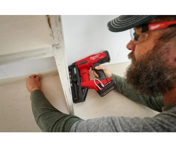 Milwaukee M18 FUEL™ 16 Gauge Finish Nailer