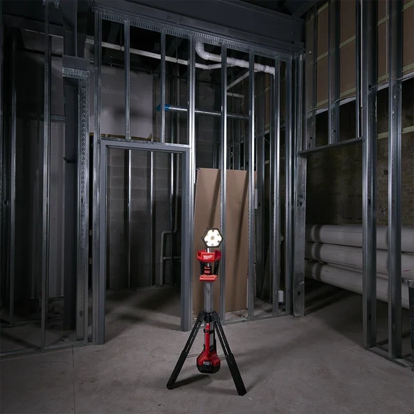 Lumière de zone sur pied, 18V, 2800 lumens