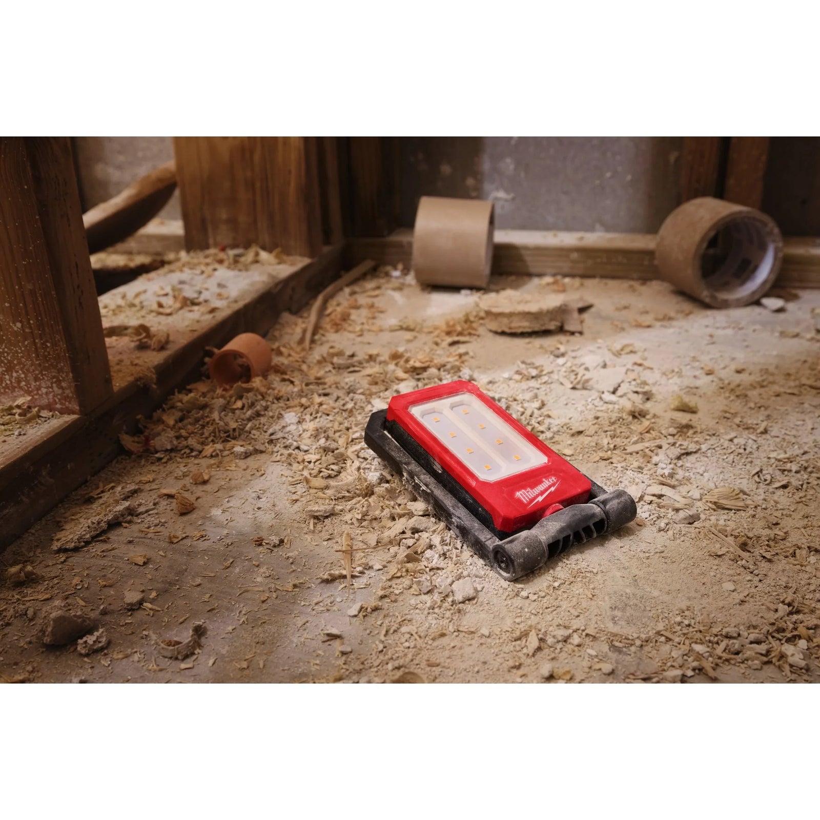 Internal Rechargeable Folding Flood Light, 500 lumens
