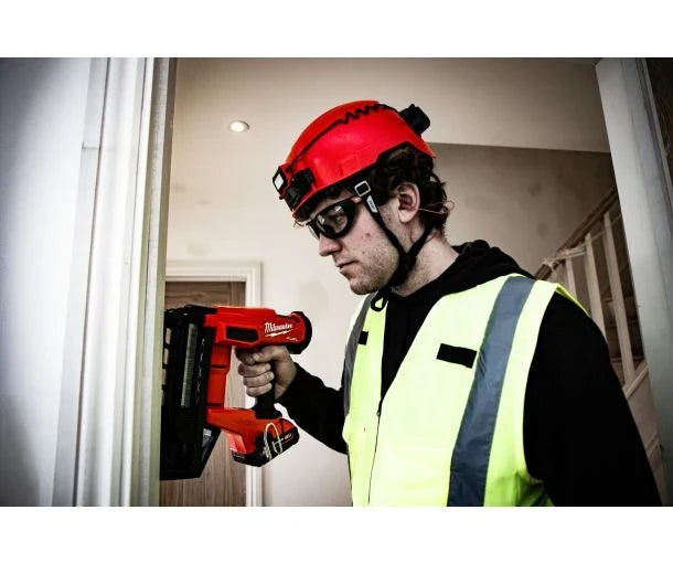 Milwaukee M18 FUEL™ 16 Gauge Finish Nailer
