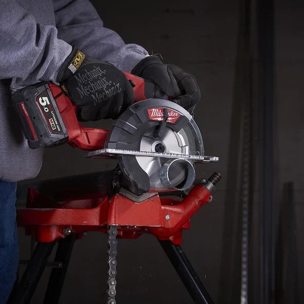 Metal Circular Saw 57mm Depth, Cordless 18V