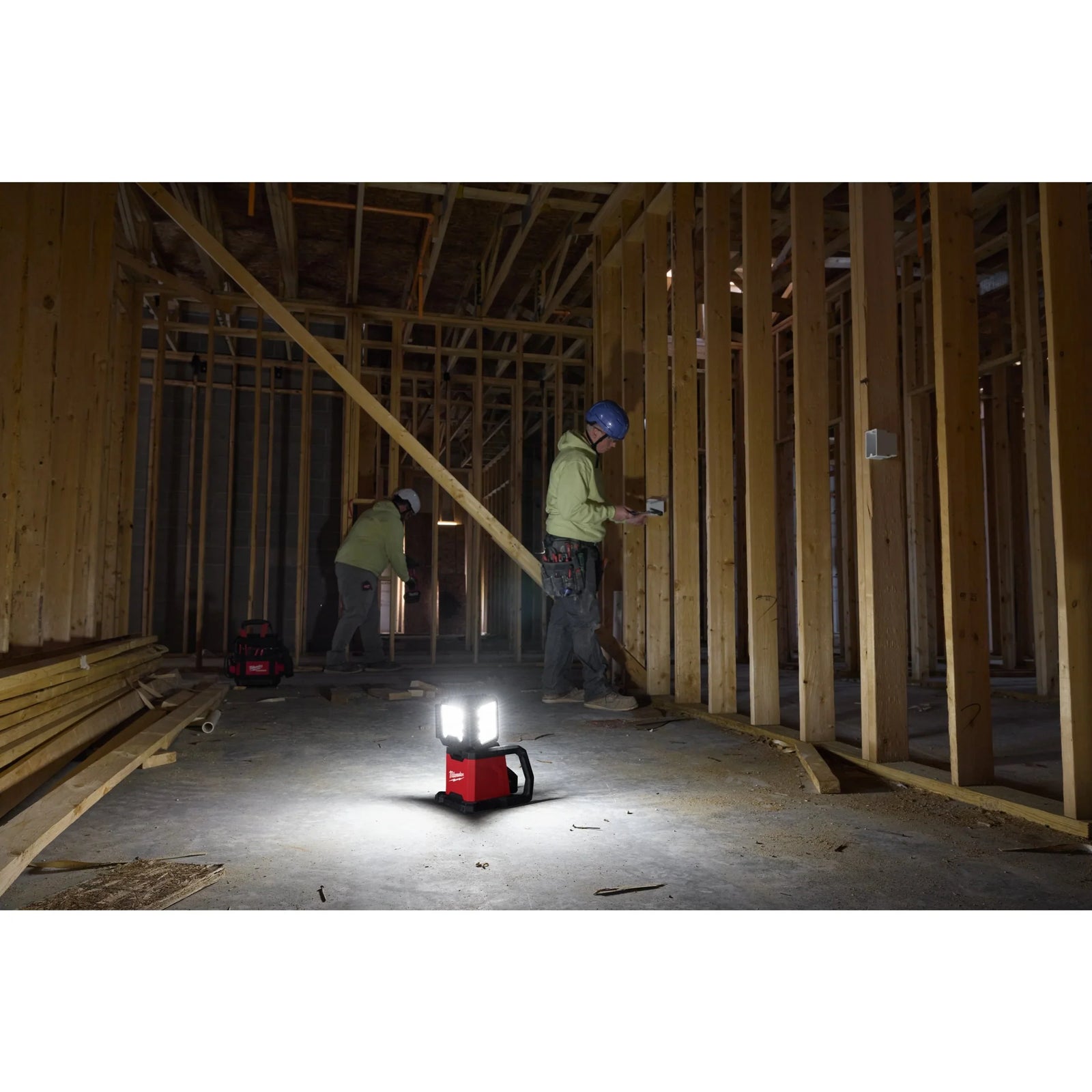 M18 Multi-Directional Task Light, 4500 Lumens